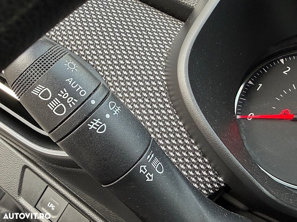 Dacia Logan TCe 90 MT5 Comfort - 12