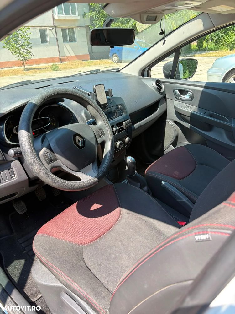 Renault Clio 1.5 dCi Authentique - 4