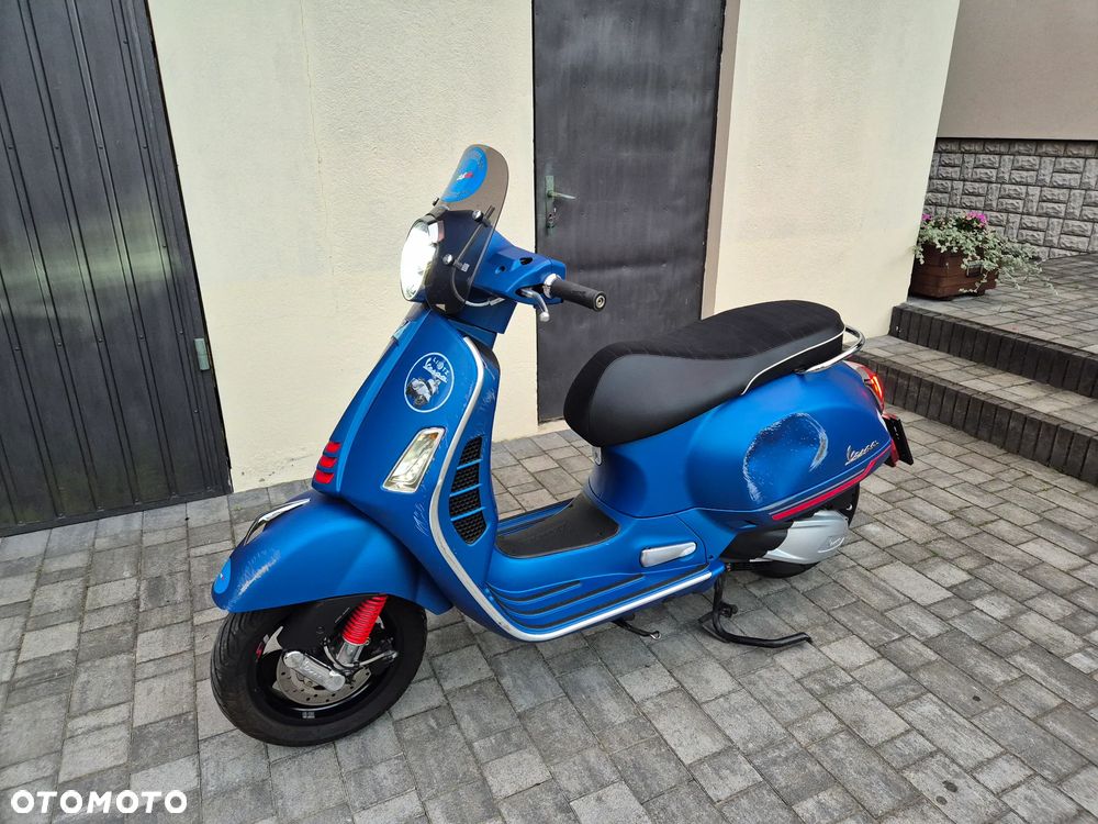 Vespa GTS - 20