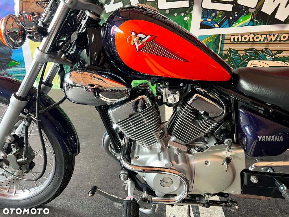 Yamaha XV - 13