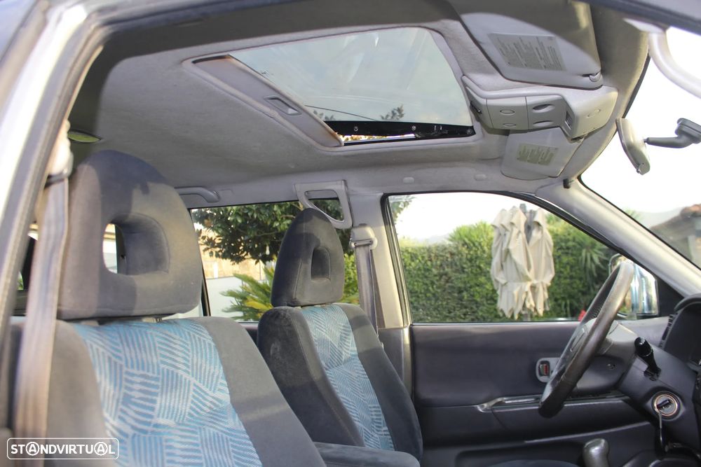 Mitsubishi Pajero Sport 2.5 TD GLS - 19