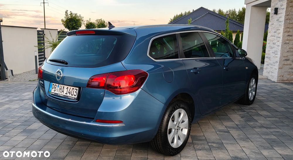 Opel Astra 1.4 Turbo Exklusiv - 7