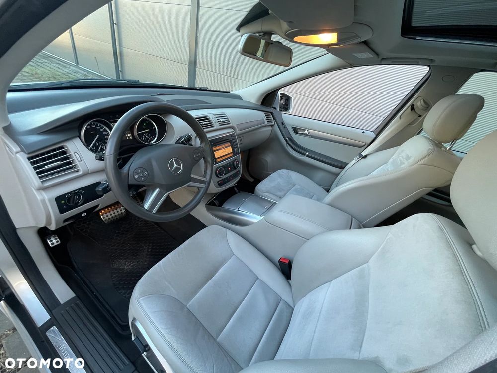 Mercedes-Benz Klasa R 350 CDI 4-Matic - 17