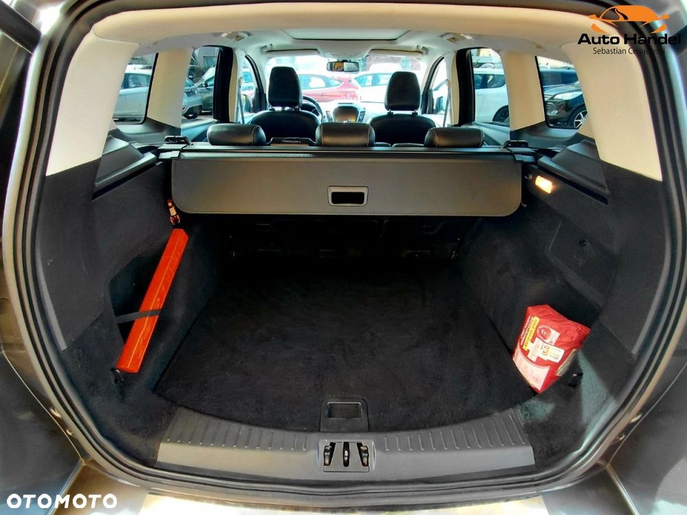 Ford Kuga 1.5 EcoBoost 2x4 Vignale - 16