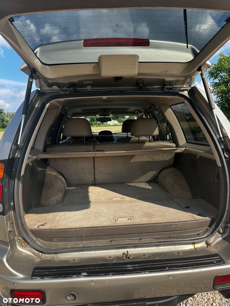 Mitsubishi Montero 3.5 XLS - 9