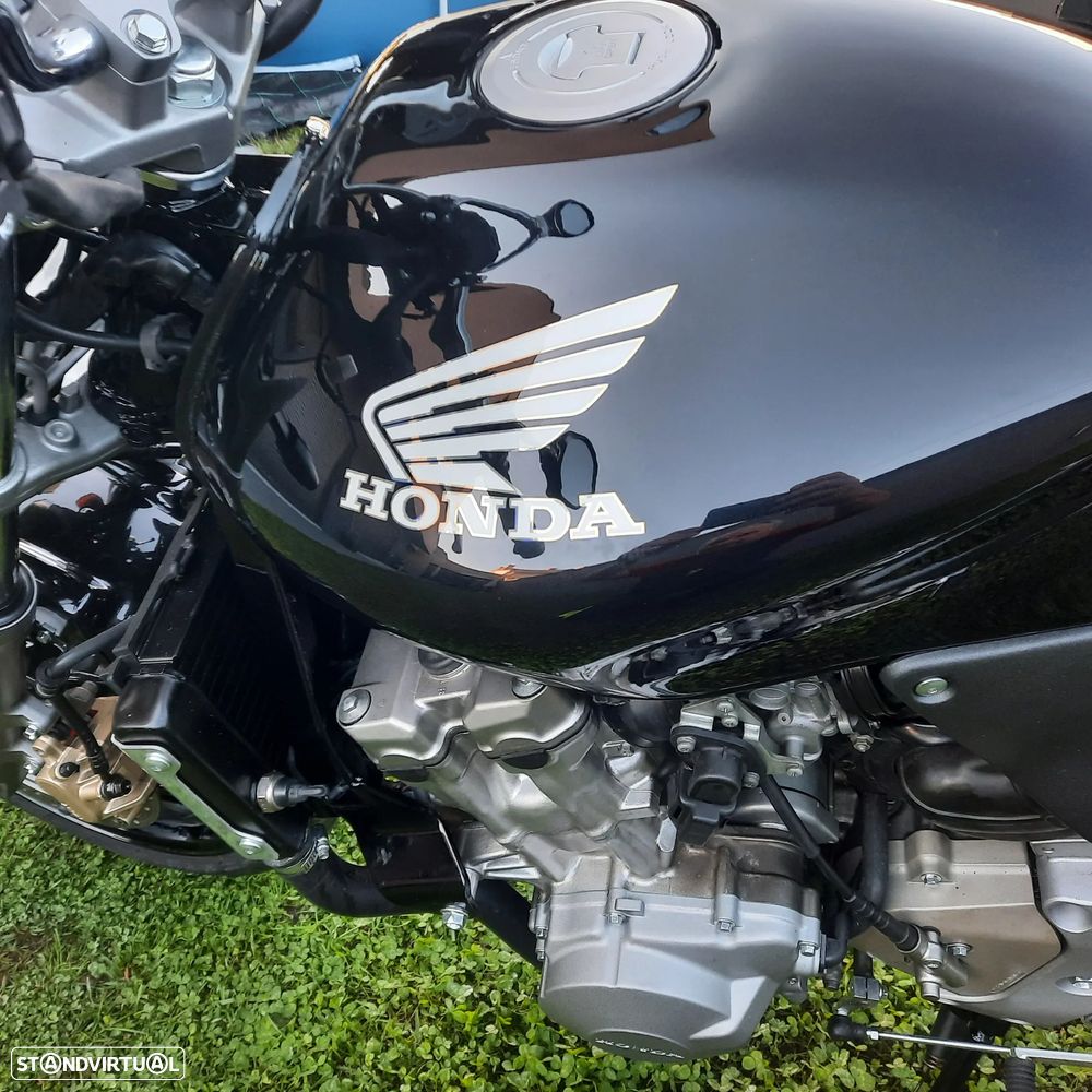 Honda CB Hornet 600-25kw - 11