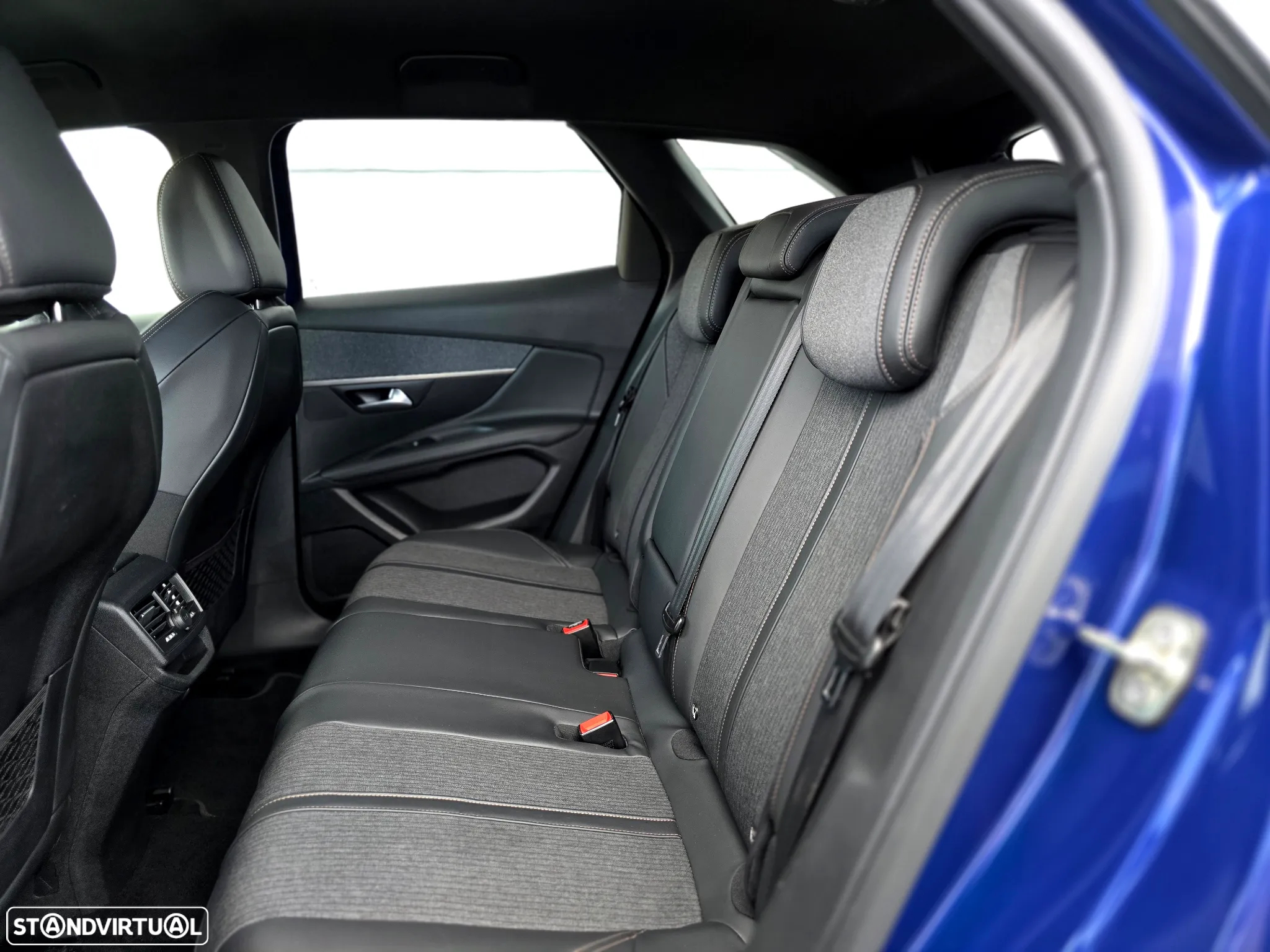 Peugeot 3008 1.6 BlueHDi GT Line EAT6 - 35