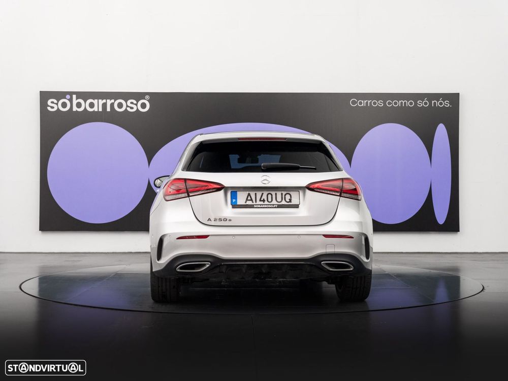 Mercedes-Benz A 250 e AMG Line - 5