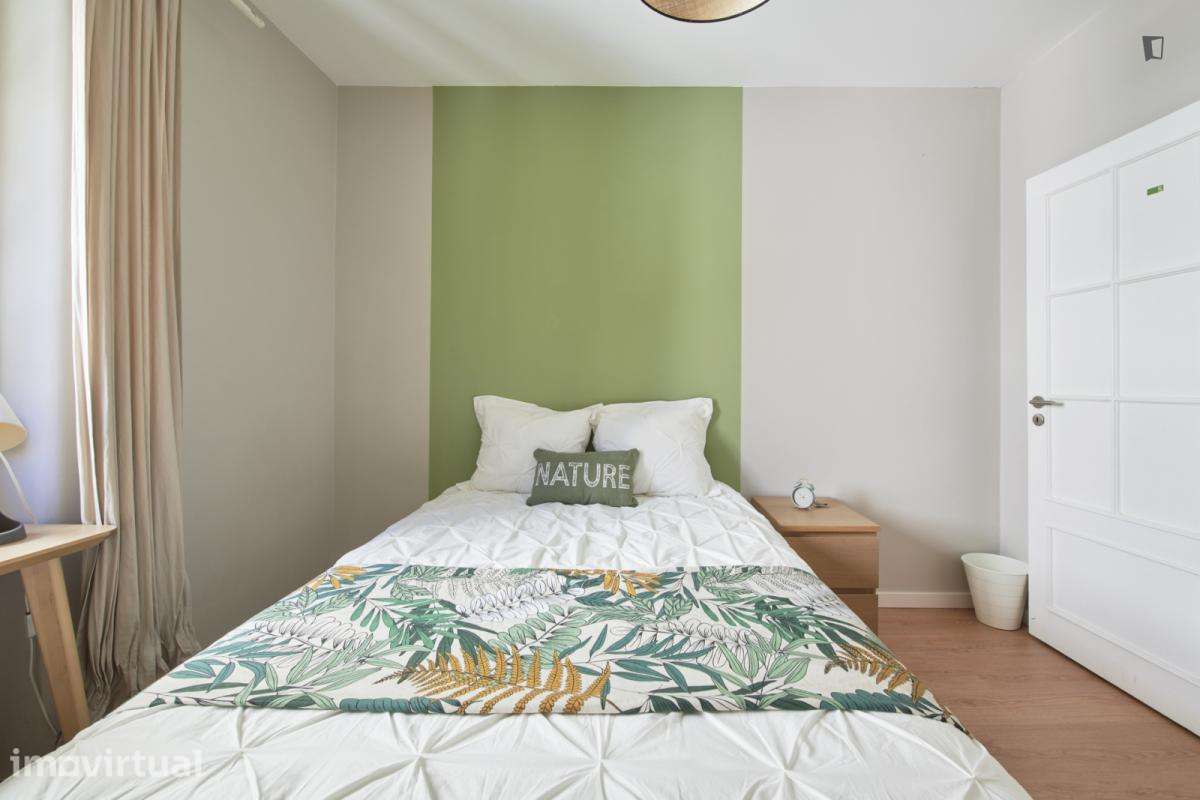 Quarto - localizado em Roma-Areeiro Lisbon - Grande imagem: 4/27