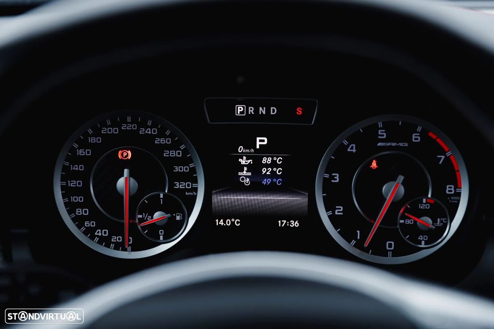 Mercedes-Benz A 45 AMG 4-Matic - 14