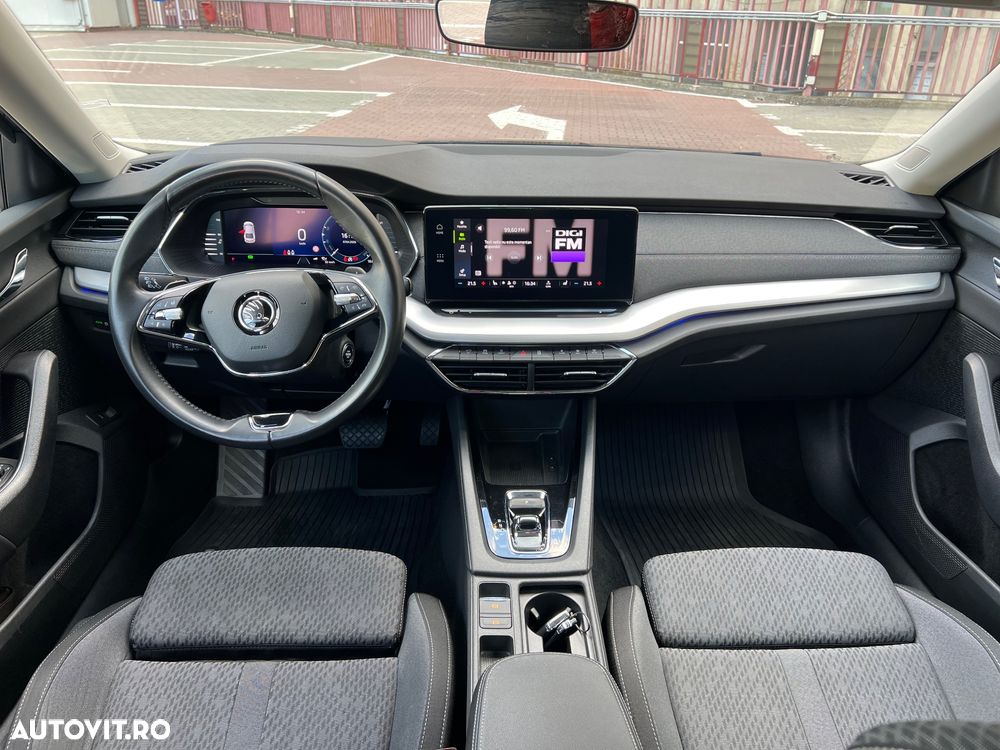 Skoda Octavia 2.0 TDI DSG Sport Edition - 6