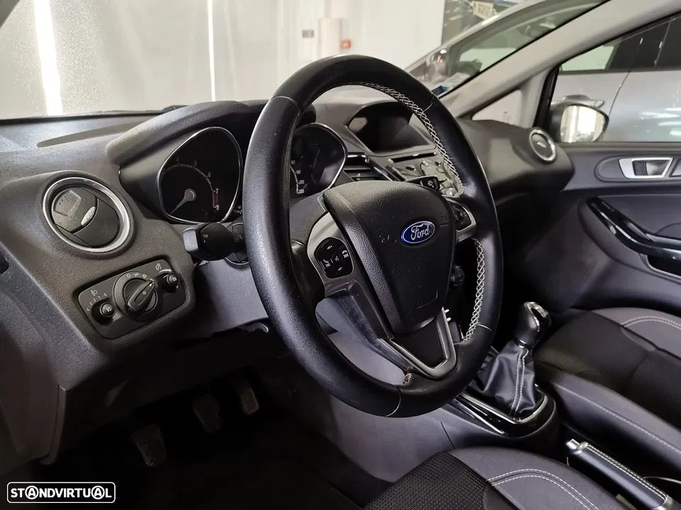 Ford Fiesta 1.0 EcoBoost S&S Individual - 24