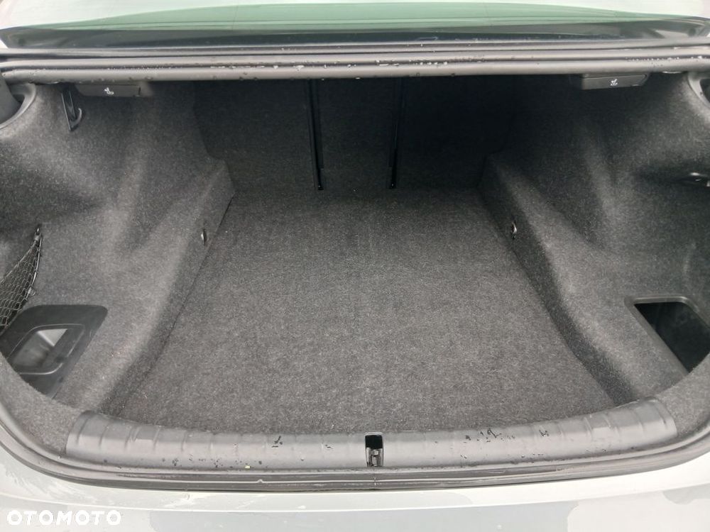BMW Seria 5 540d xDrive mHEV - 30