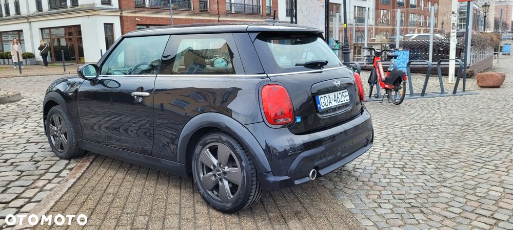 MINI Cooper Essential Trim - 6