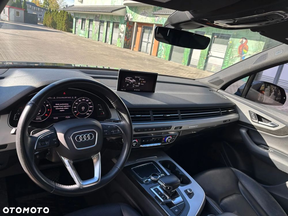Audi Q7 - 25