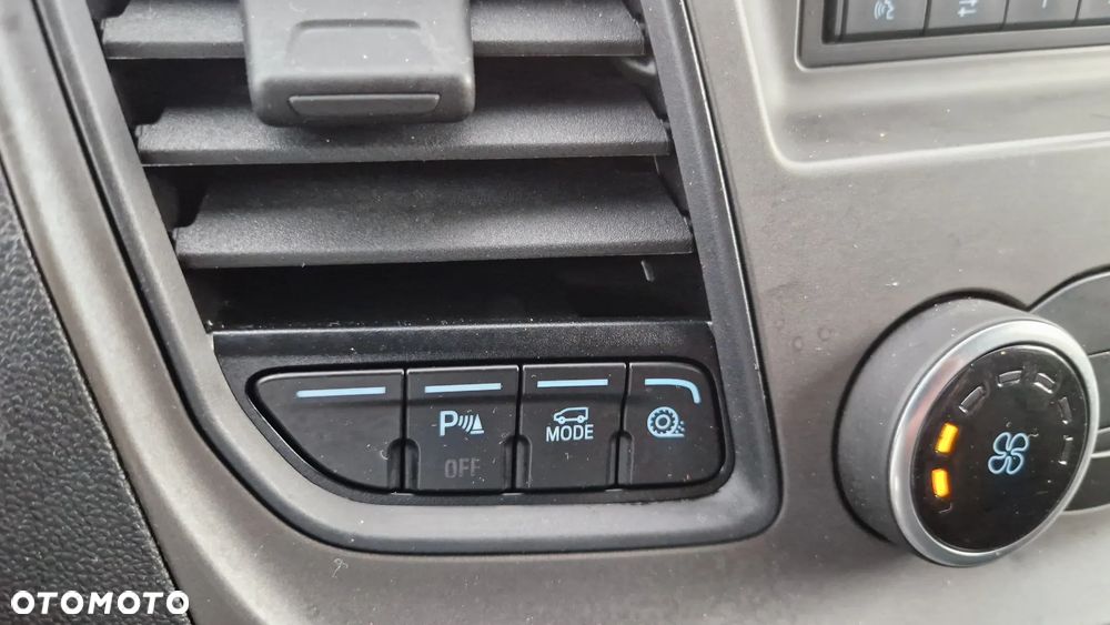 Ford TRANSIT CUSTOM - 15