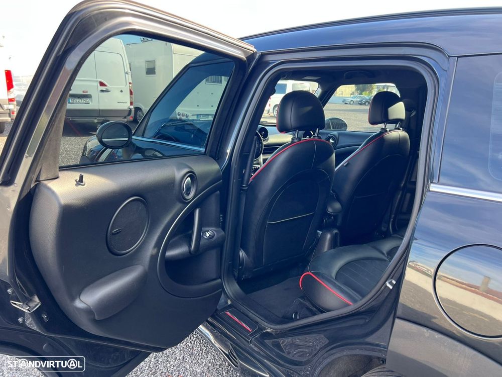 MINI Countryman John Cooper Works ALL4 Auto - 14