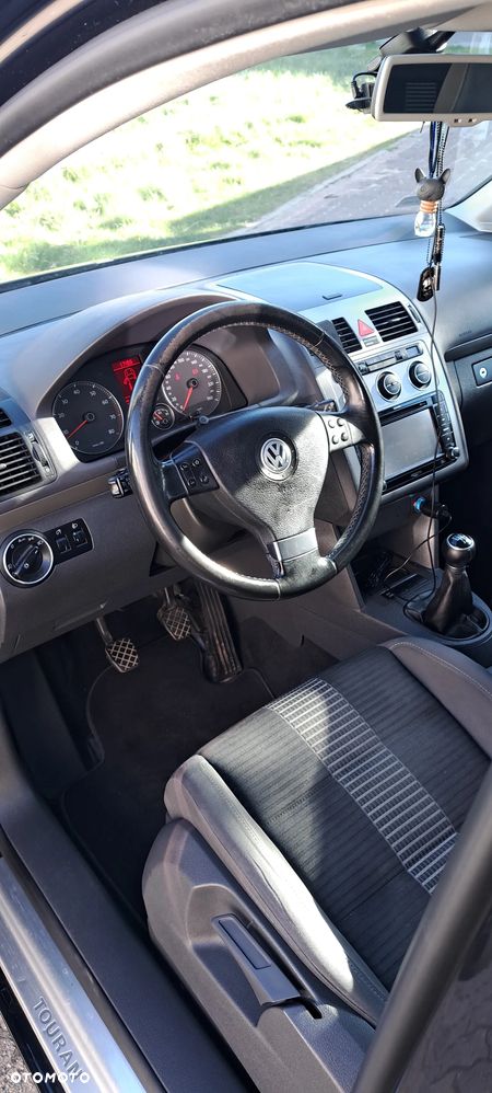 Volkswagen Touran 1.4 TSI Highline - 24