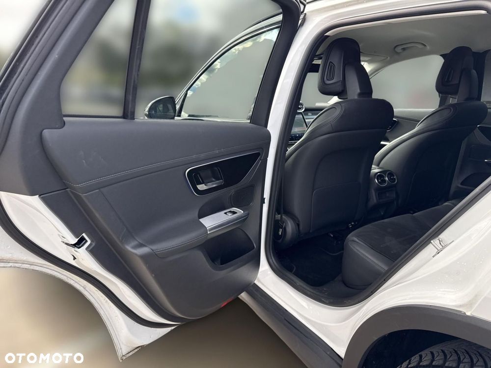 Mercedes-Benz GLC - 15