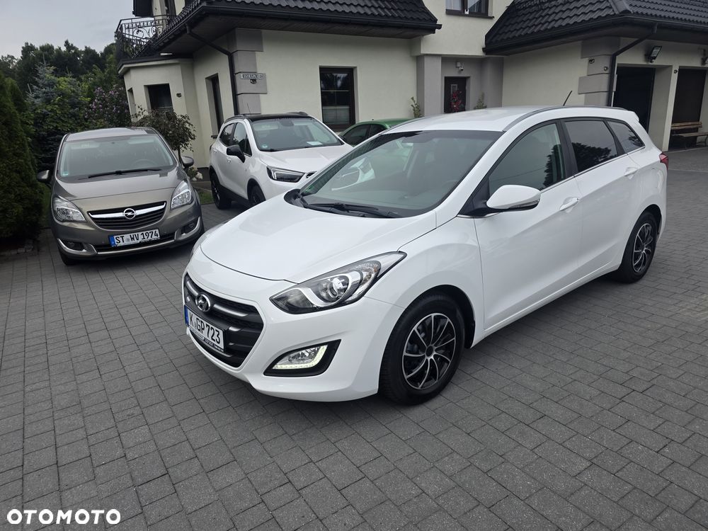 Hyundai i30 1.6 Comfort - 9