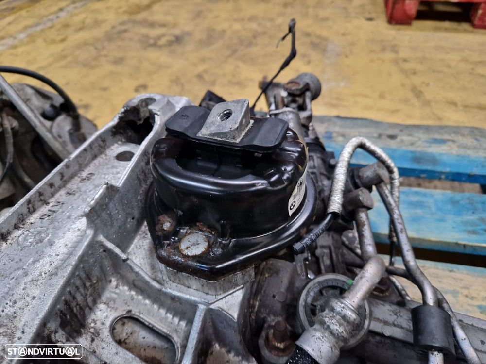 Charriot frontal usado BMW SERIE 7 E65 730D travagem amortecedores braços apoios motor - 10