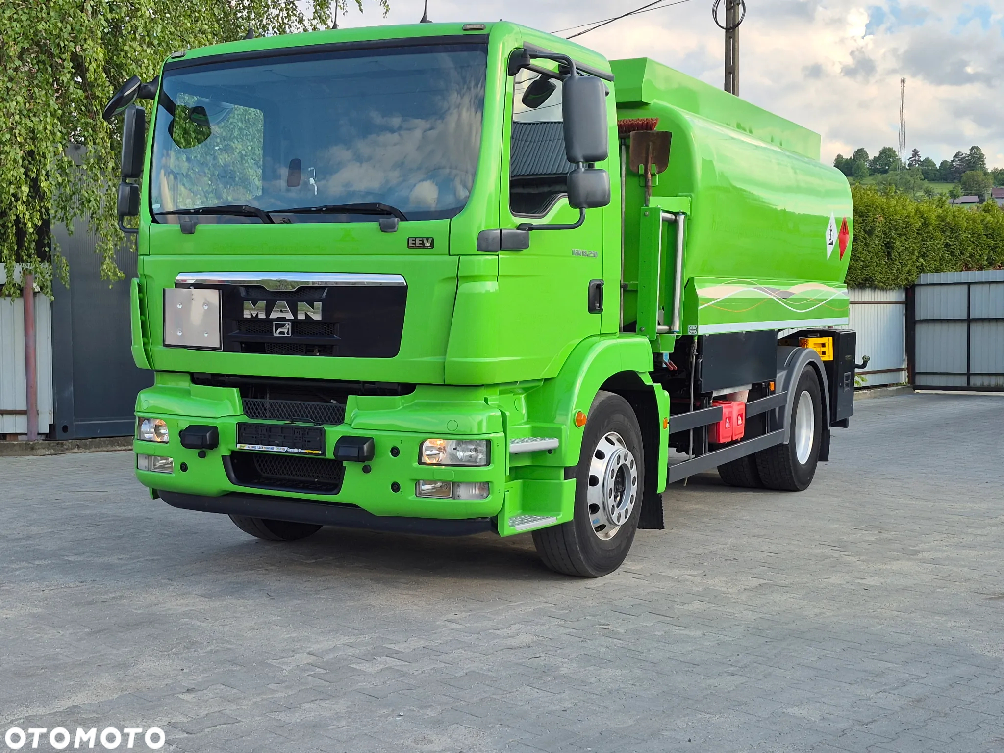 MAN AUTOCYSTERNA MAN TGM18250 - 2