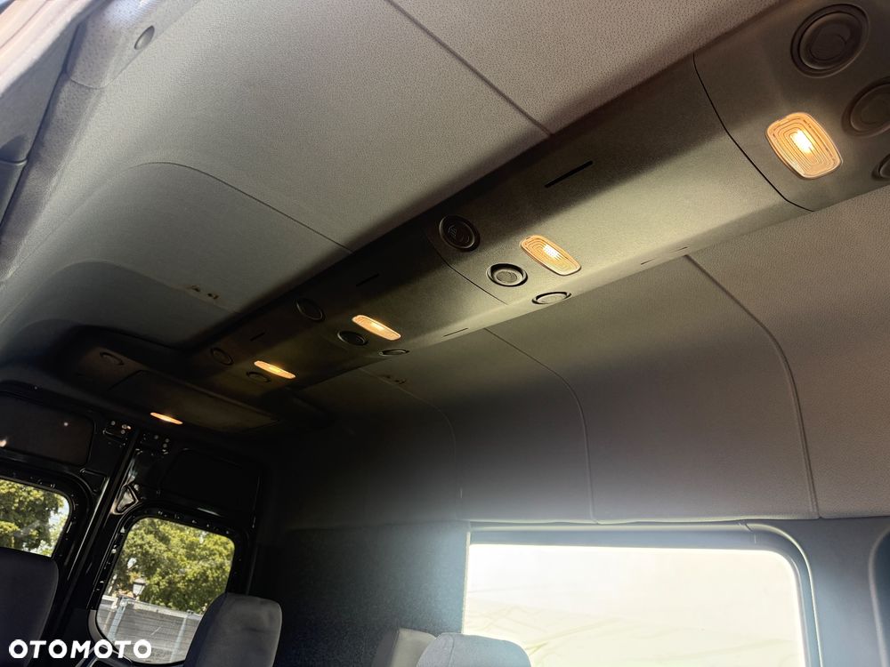 Mercedes-Benz Sprinter 906.255 7G-TRONIC Plus - 35