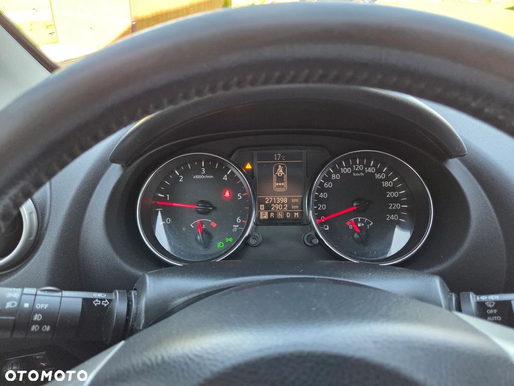 Nissan Qashqai 2.0 dCi 4x4 Lounge - 6