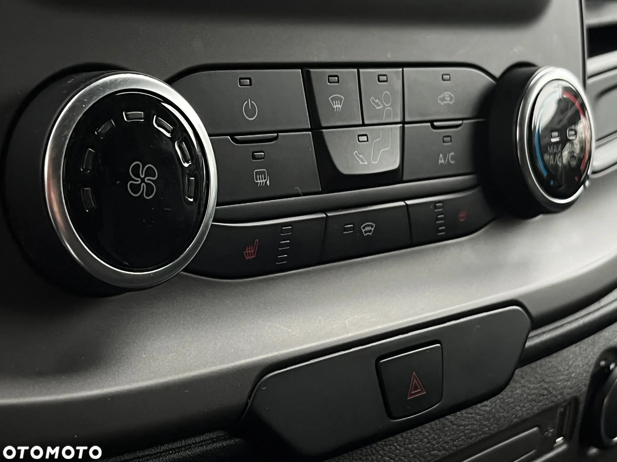 Ford Transit Custom - 29