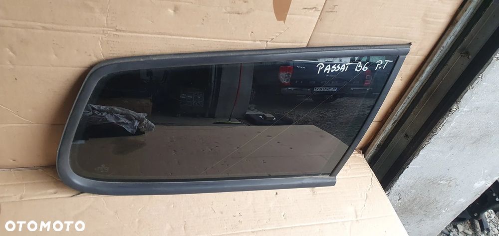 Szyba prawy tył tylna prawa karoseryjna VW Passat B6 AS2 09r - 2