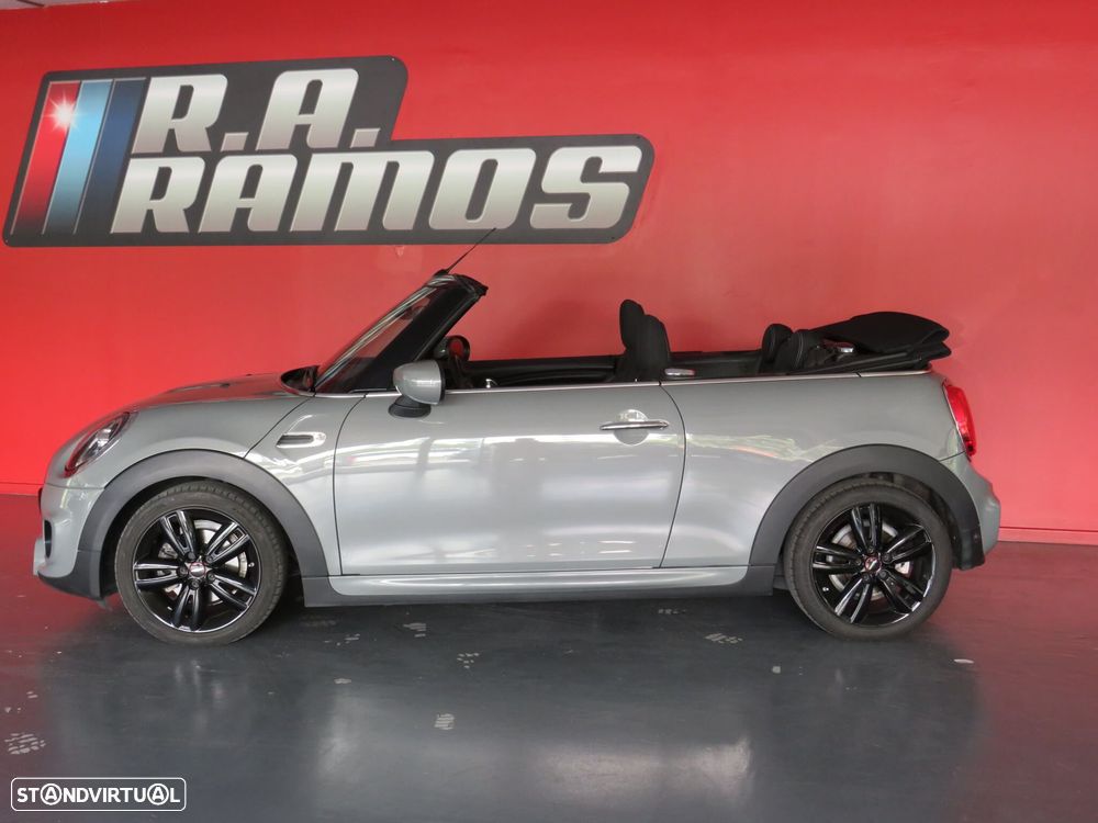 MINI Cabrio Cooper Premium Extra JCW Auto - 11