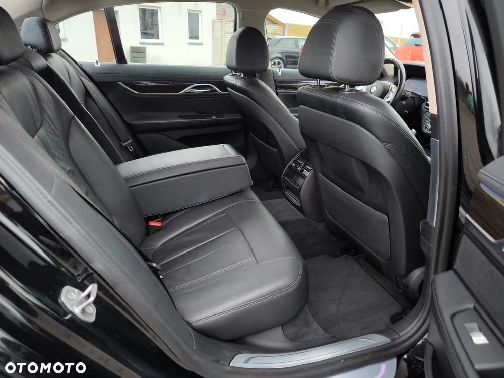 BMW Seria 7 730d - 11