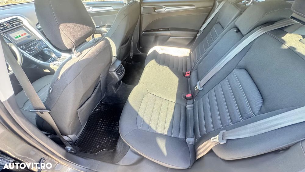 Ford Mondeo 2.0 TDCI Powershift Titanium - 10