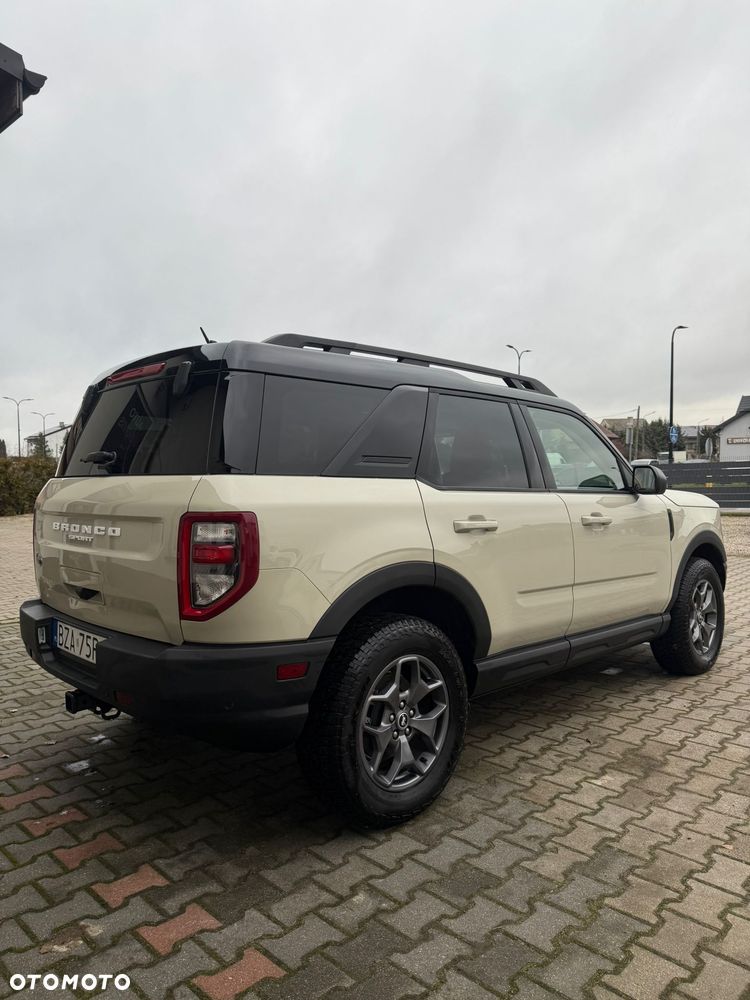 Ford Bronco - 7