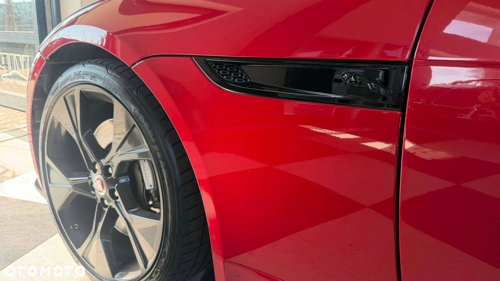 Jaguar F-Type - 4
