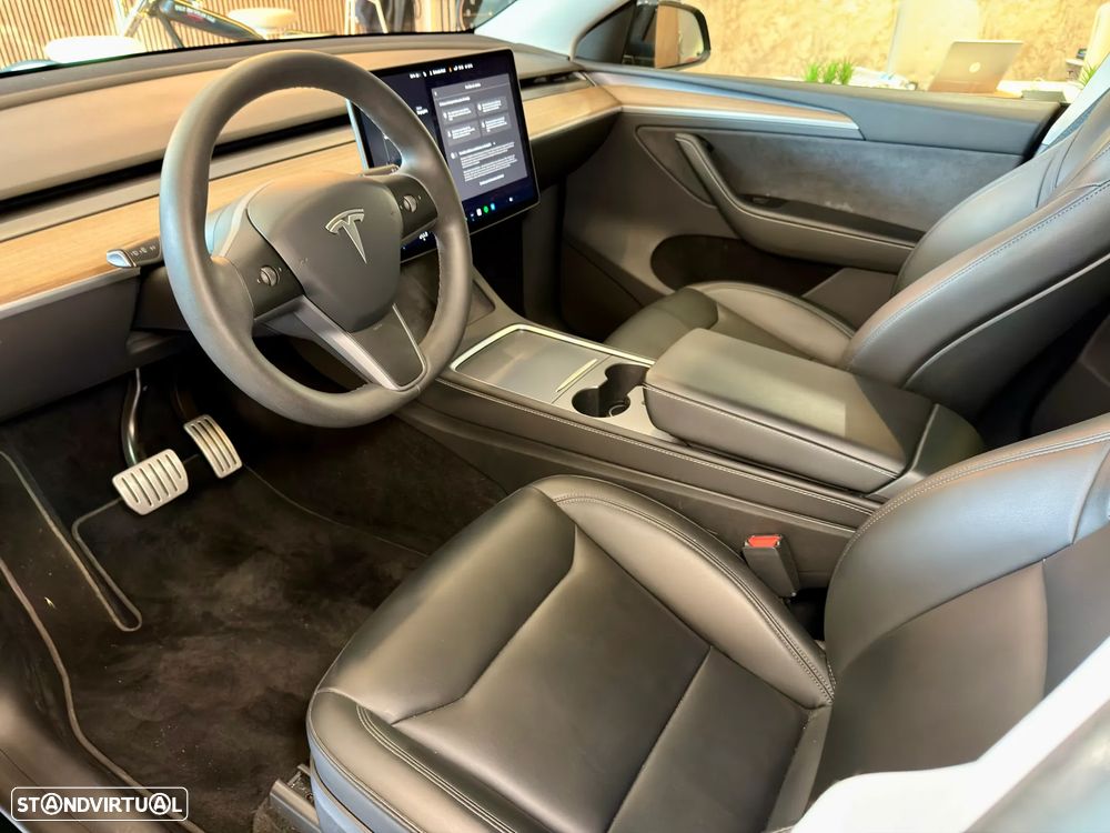Tesla Model Y Performance Tração Integral - 37