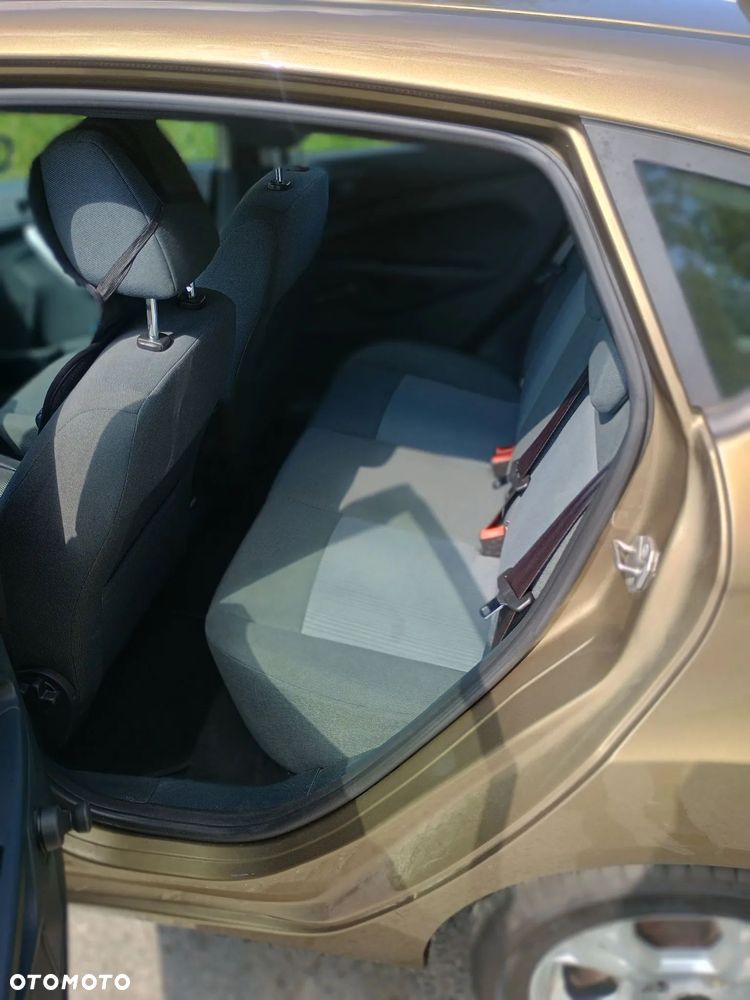 Ford Fiesta 1.25 Trend EU5 - 11