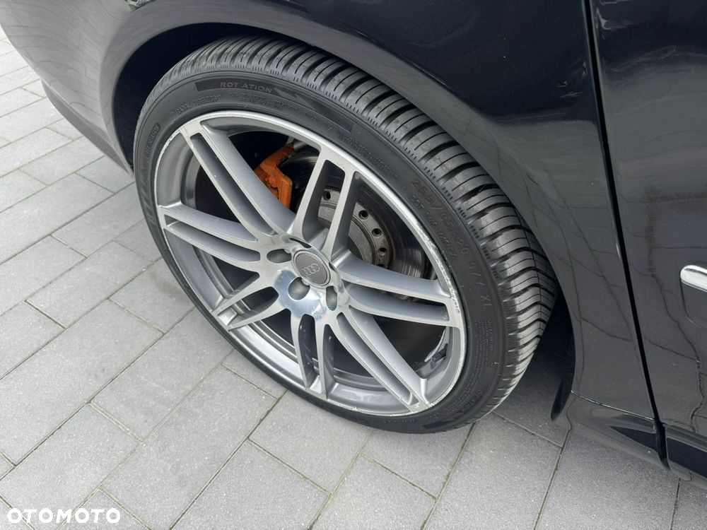 Audi A8 3.7 Quattro - 11