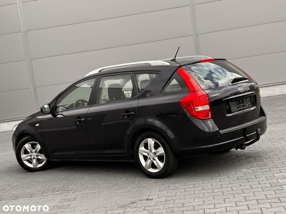 Kia Ceed 1.6 CRDi 115 Spirit - 17