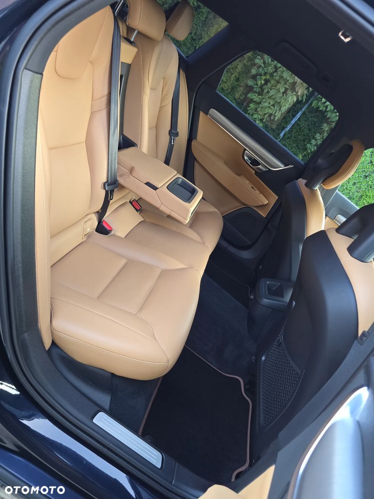 Volvo V90 D3 Momentum Pro - 25