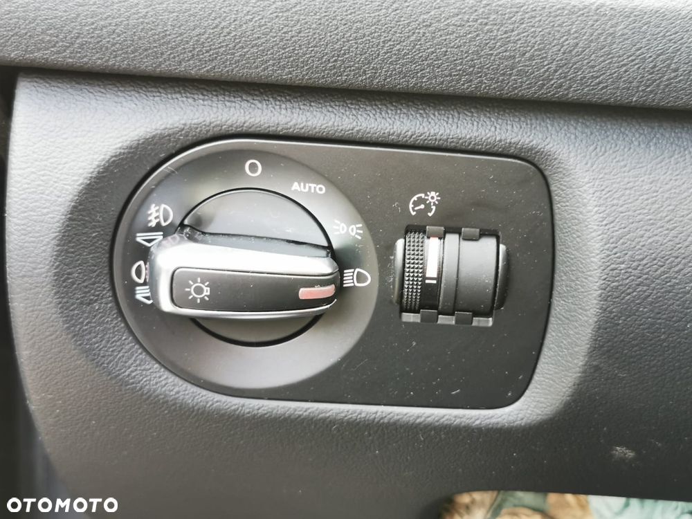 Audi A3 Sportback 2.0 TDI DPF quattro Ambition - 15