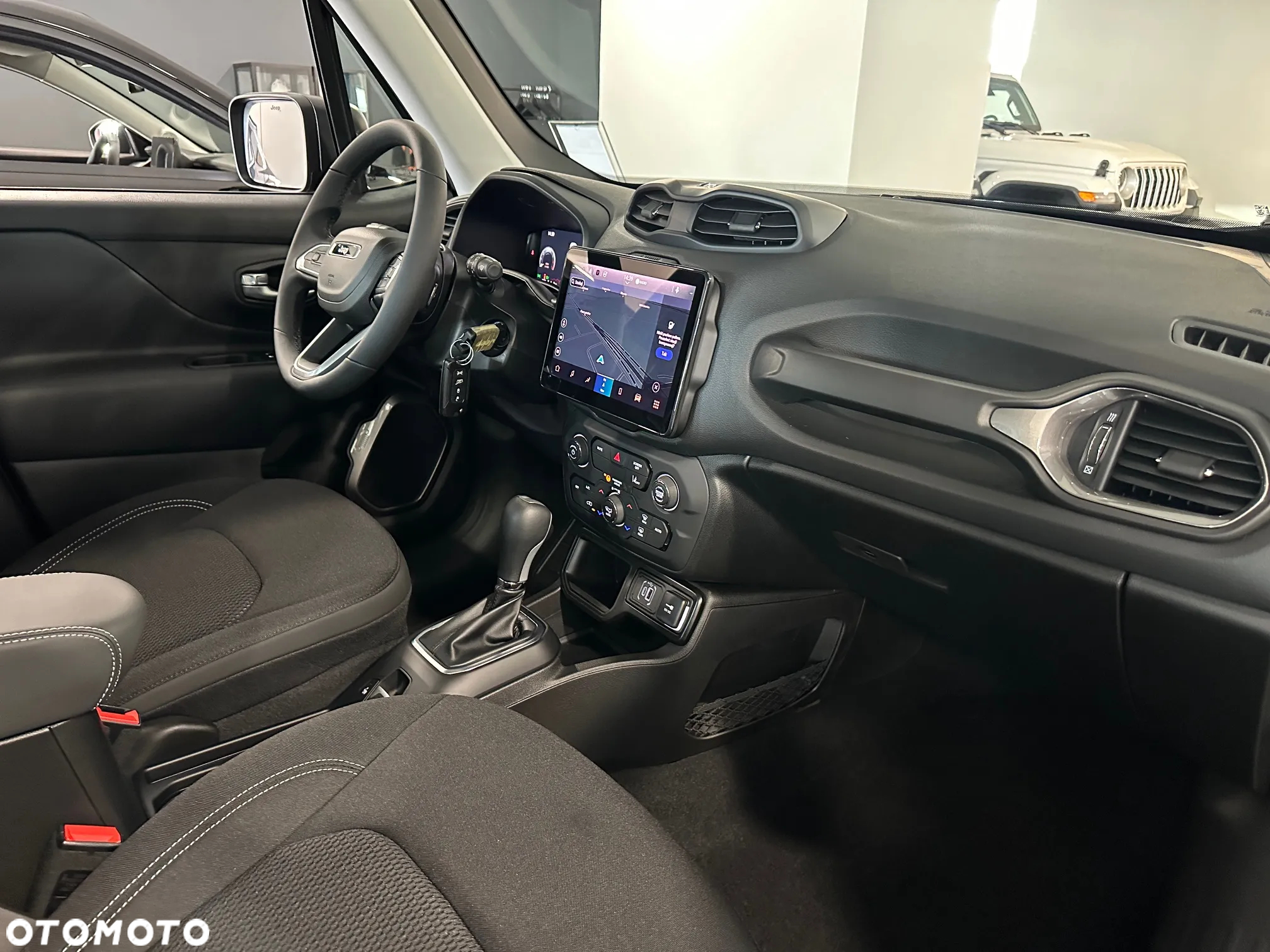 Jeep Renegade 1.5 T4 mHEV Limited FWD S&S DCT - 16