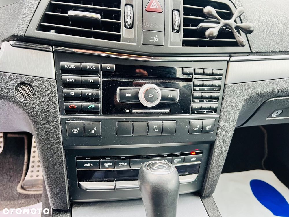 Mercedes-Benz Klasa E 250 CDI DPF BlueEFFICIENCY Automatik Avantgarde - 29