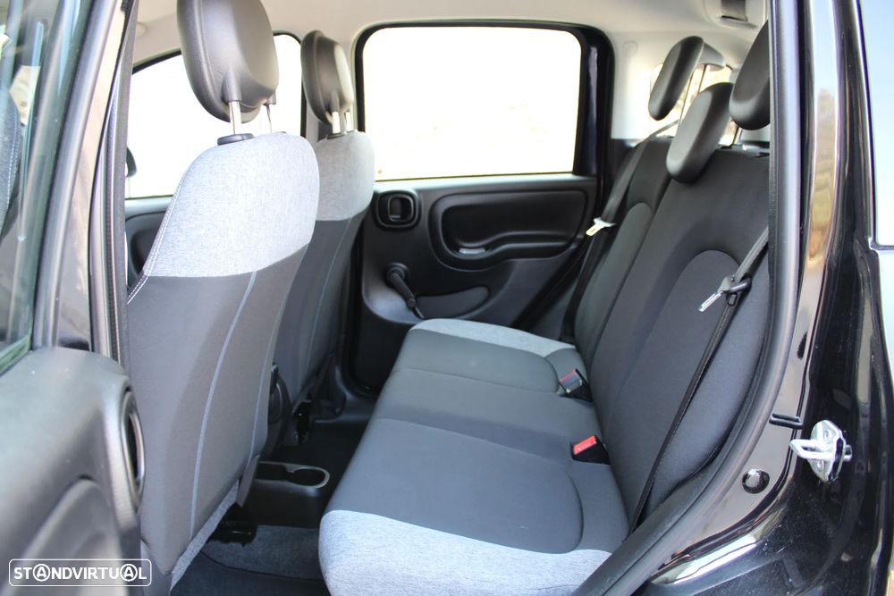 Fiat Panda 1.0 Hybrid City Cross - 12