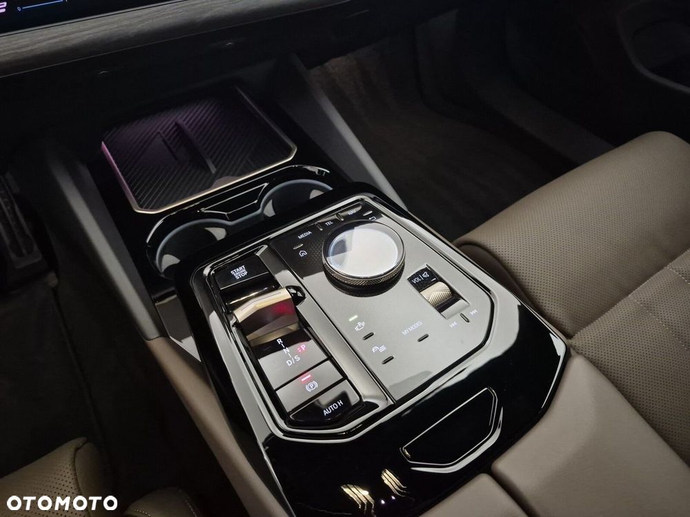 BMW Seria 5 - 17