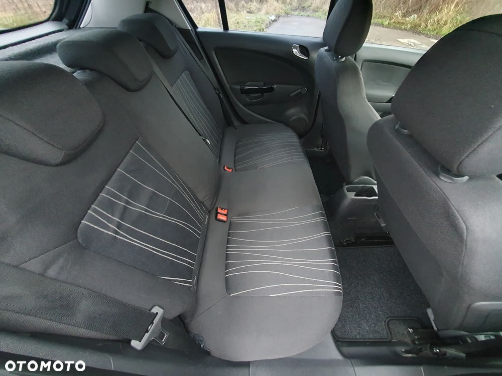 Opel Corsa 1.2 16V Cosmo - 7