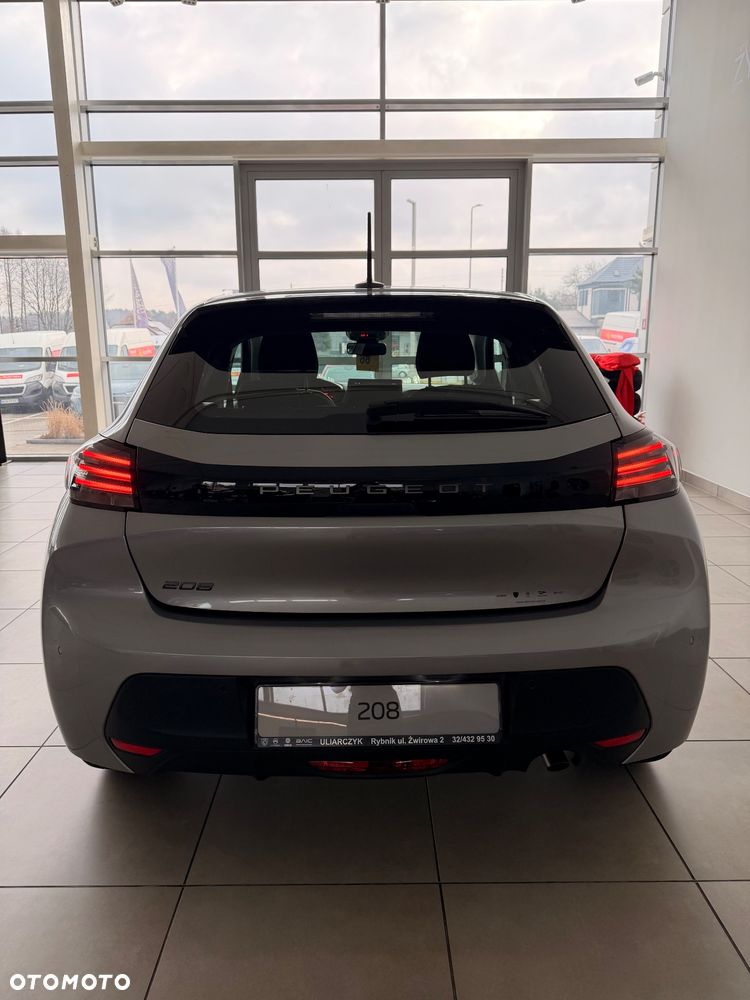 Peugeot 208 - 21