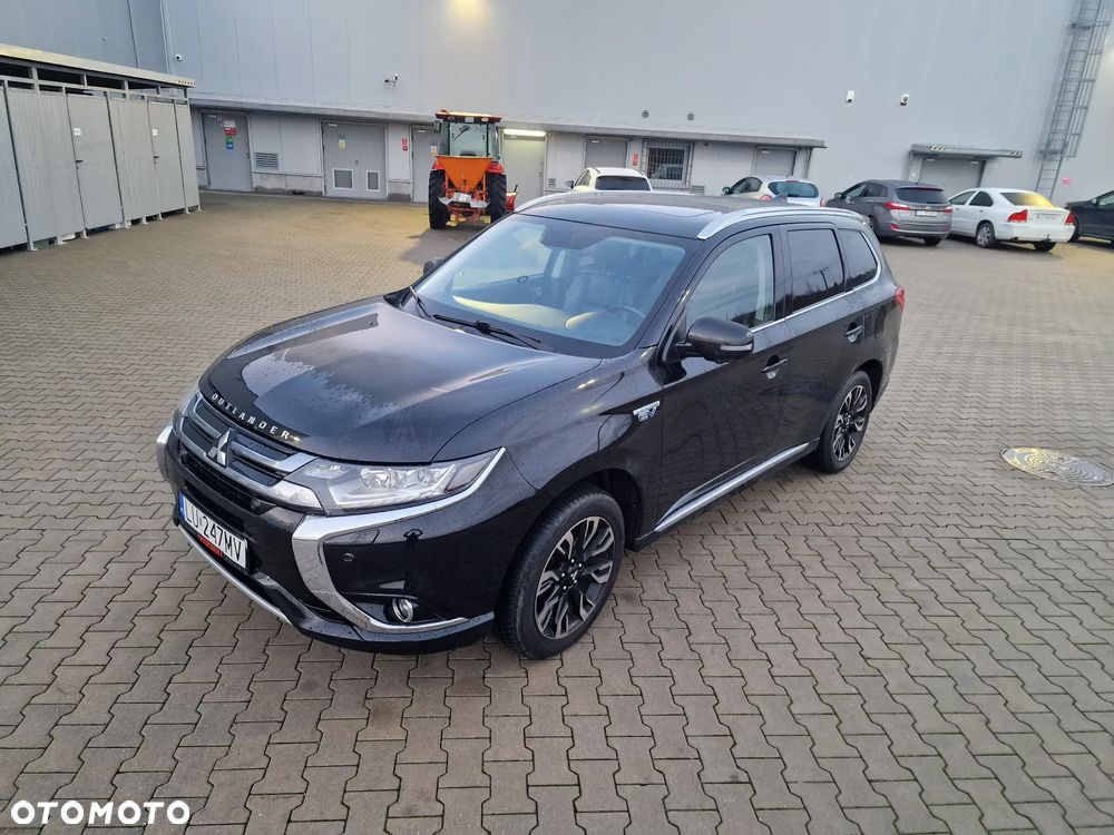 Mitsubishi Outlander 2.0 Intense + NAVI 2WD EU5 CVT - 12