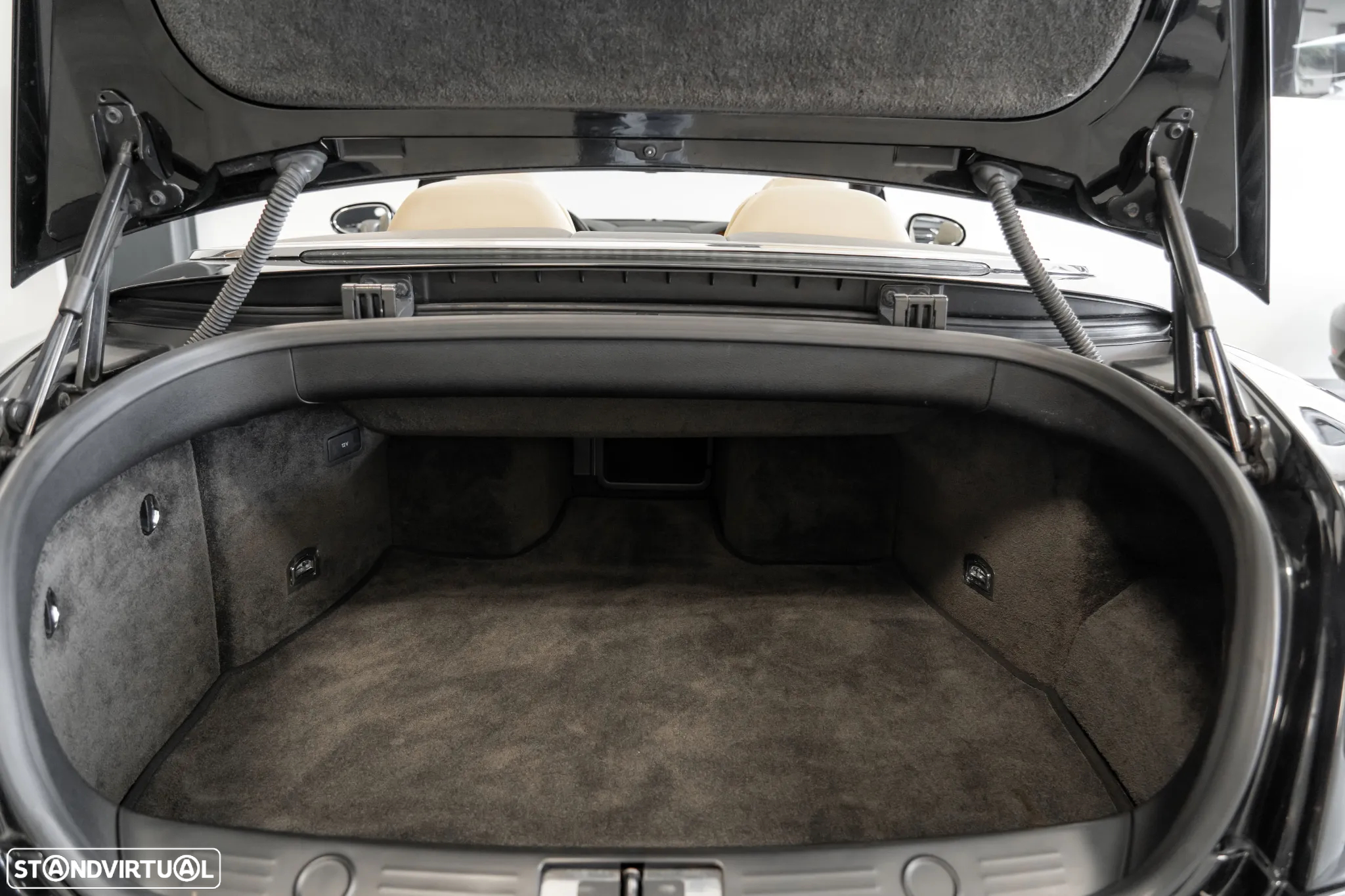 Bentley Continental GTC - 26