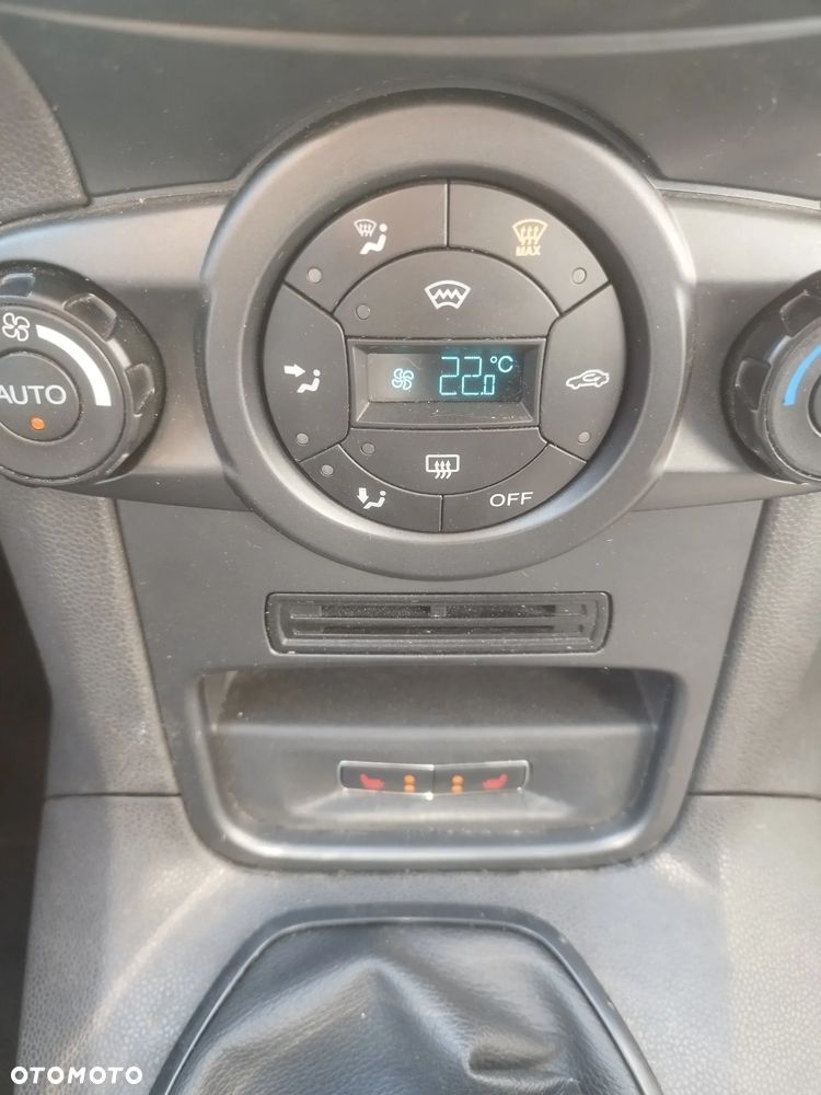 Ford Fiesta 1.4 Trend - 12